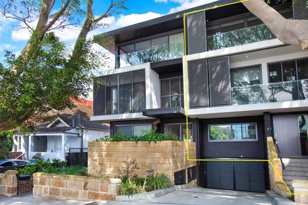 2/32 Beach Street, Coogee. - Photo 1