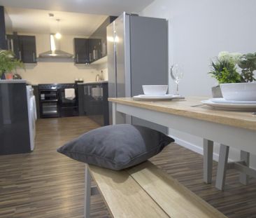 1 bedroom in a house share to rent - Photo 4