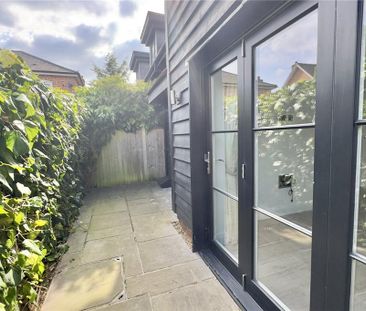 2 bedroom semi-detached house to rent - Photo 5