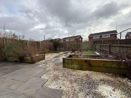 Ness Grove, Stoke-on-trent, ST10 - Photo 3