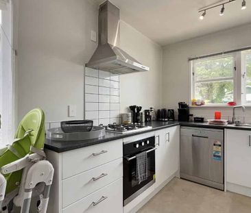 3-Bedroom Home in Wainuiomata - Photo 4