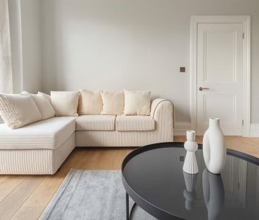 5 bedroom terraced house to rent - Photo 1