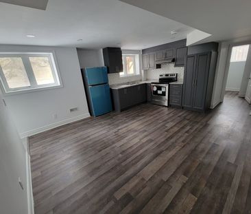 For Lease - 32 Westminster Circle Unit# Lower, Barrie, Ontario - Photo 1