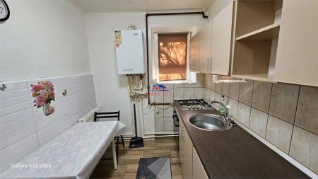 Apartament 2 camere pt inchiriat in Onesti, parter. 250 euro/luna . - Photo 2