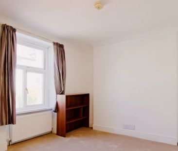 5 Bed 2 Bath - Photo 1