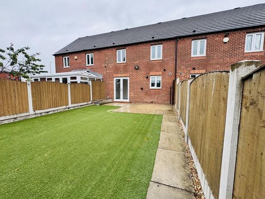 3 bedroom terraced house to rent - Photo 1
