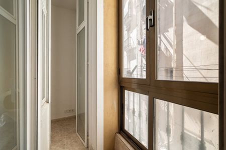 Carrer la Rambla, Barcelona, Catalonia 08002 - Photo 3