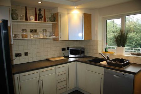 Lockett Gardens, Salford, M3 - Photo 4