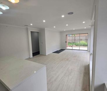 Brand New Family Living in Aintree Perfectly Positioned! - Photo 1