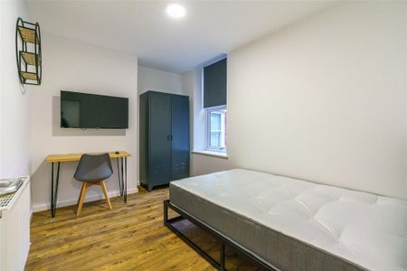 1 bedroom in a house share to rent - Photo 4