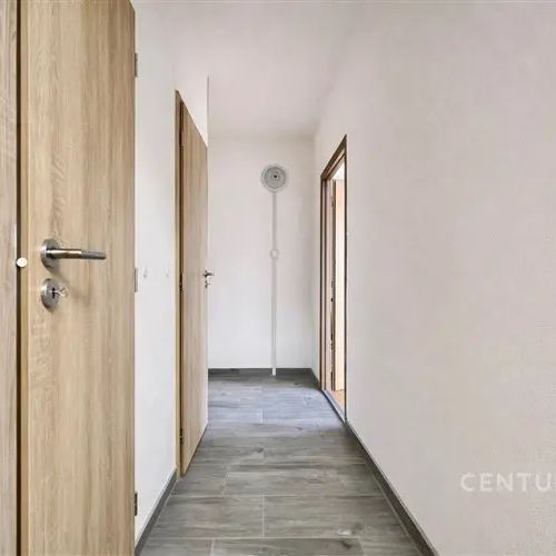 Dlouhodobý pronájem bytu 2+kk s lodžií o 42 m - Photo 1