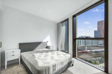 Thames City, London SW8 - Photo 4