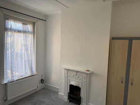 2 bedroom house to rent - Photo 2