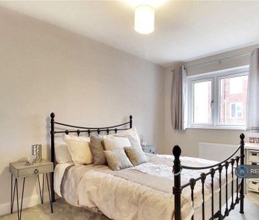 2 bedroom maisonette to rent - Photo 1