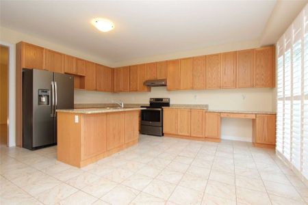 For Lease - 42 Barchard Street, Clarington, Ontario - Photo 2