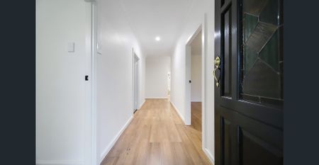 Large Family Home - Photo 5