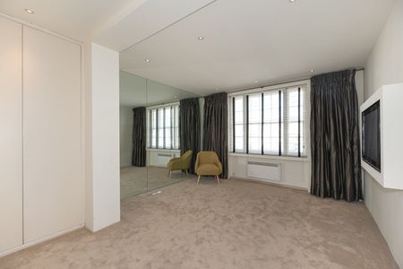 1 Bed Flat, Eaton Place, SW1X - Photo 2