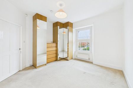 2 bedroom apartment to rent - Photo 4