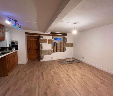 North Road, Carnforth, LA5 - Photo 1