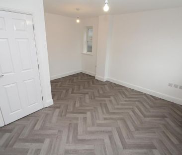 3 bedroom townhouse to rent - Photo 3