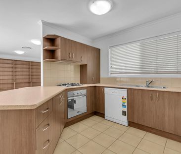 7 Evadne Street, Graceville QLD 4075 - House For Rent | Domain - Photo 4