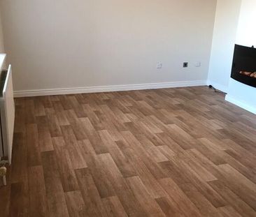 24 Grange Drive, Ballyclare, BT39 9EY - Photo 1