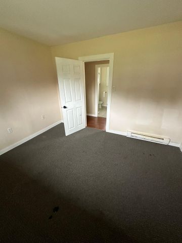 Small rancher (campbell river) - Photo 2