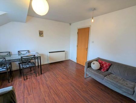 2 bedroom apartment to rent - Photo 4