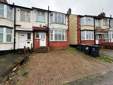 5 bedroom end of terrace house to rent - Photo 4