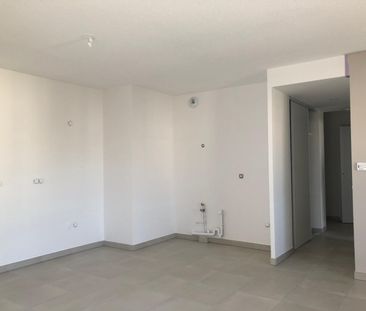 Location Appartement 3 pièces 63m² MONTPELLIER 34070 - Photo 2