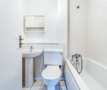 Available unfurnished from 24/11/2025 - Photo 6