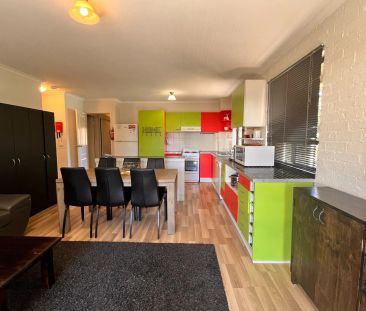 Four Bedroom Fully Furnished Unit Available for 12 Month Lease @$750pw - Photo 2