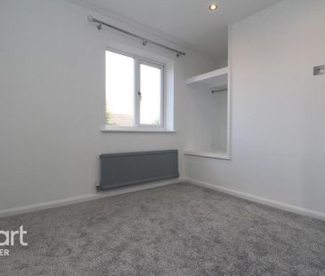 2 bedroom semi-detached house to rent - Photo 4