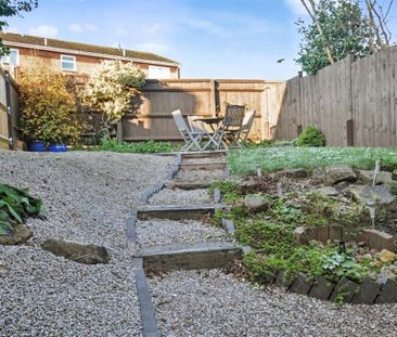 2 bedroom end of terrace house to rent - Photo 5