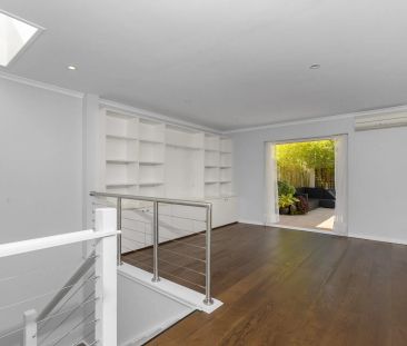 10 Yeend Street, Birchgrove. - Photo 1