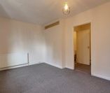 London Road, Gloucester - Photo 1