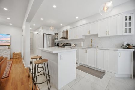 For Lease - 842 Upper Kenilworth Avenue, Hamilton, Ontario - Photo 5