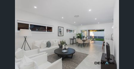 Sophisticated Living with Unrivalled Family Appeal - Photo 3