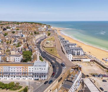 2 bedroom maisonette to rent - Photo 2