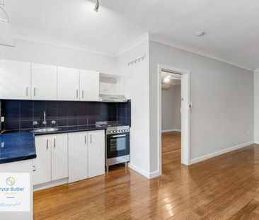 4/49 Qualtrough Street, Woolloongabba, Qld 4102 - Photo 1