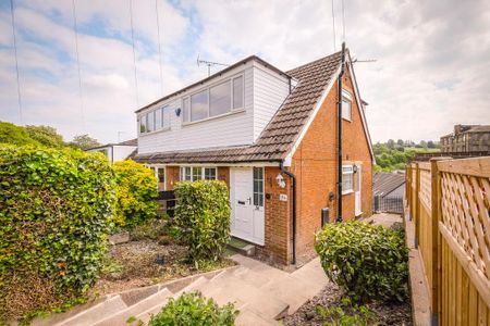 4 bedroom semi-detached house to rent - Photo 4