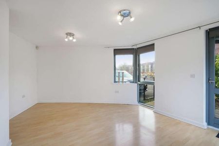 Lanacre Avenue, London, NW9 - Photo 2