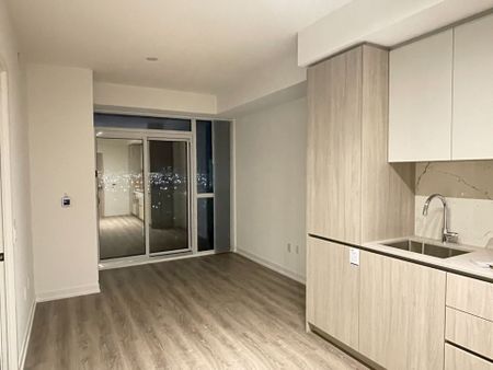 For Lease - 8 Interchange Way Unit# 1903, Vaughan, Ontario - Photo 3