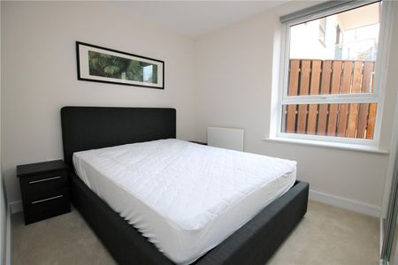 Osprey House, Bedwyn Mews, Reading, Berkshire, RG2 - Photo 2