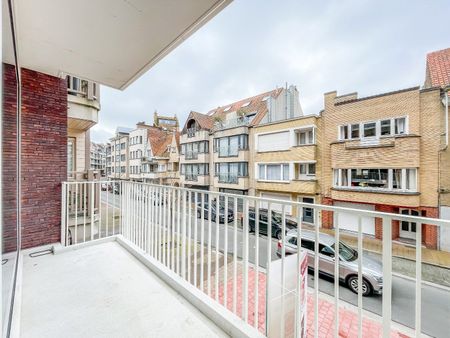 Nieuw, zuid-west gericht appartement gelegen vlakbij de Dumortierlaan. Inpandige parking te huur - Foto 5