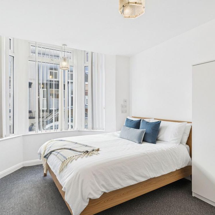 6 bedroom house of multiple occupation to rent - Photo 1