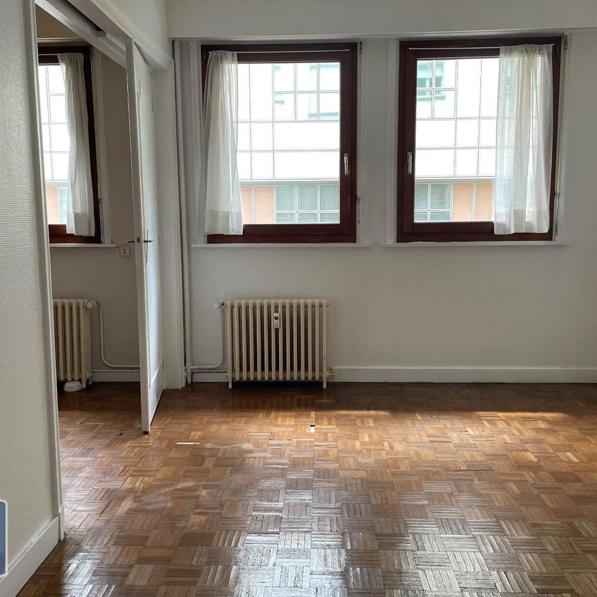 Location Appartement 2 pièces 46m² LA MADELEINE 59110 - Photo 1
