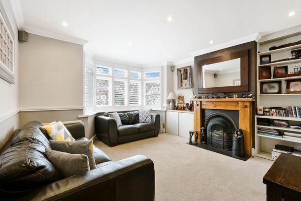 4 bedroom semi-detached house to rent - Photo 1