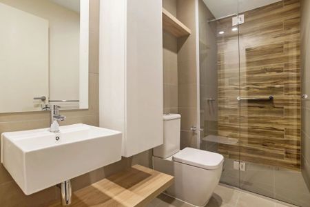 Modern One Bedroom Apartment - Photo 3