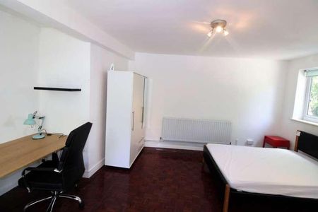 Phoenix Court, Purchese Street, London, NW1 - Photo 3